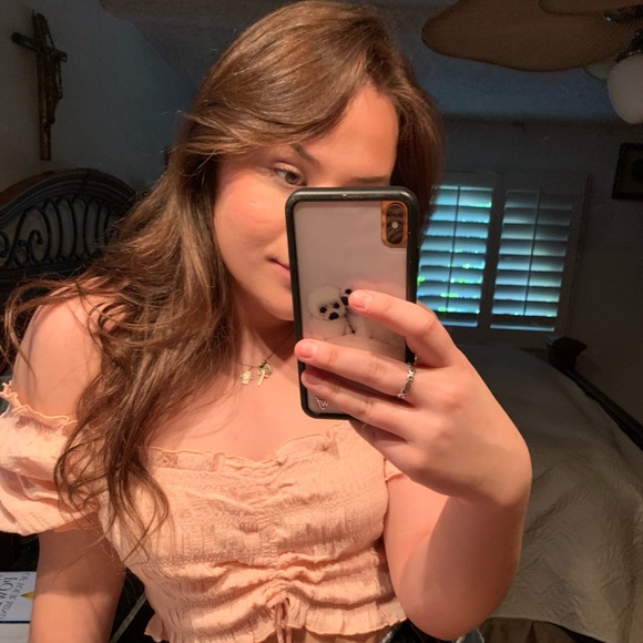 Meet your Posher, Nicole - Picture 10 of 10